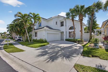 3057 Genoa