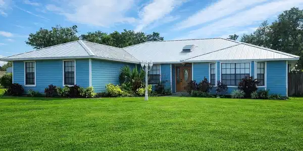 728 N Fischer