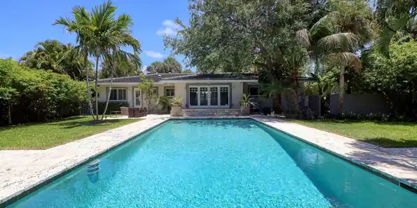 1635 Seabreeze