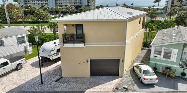 10725 S Ocean Dr #490