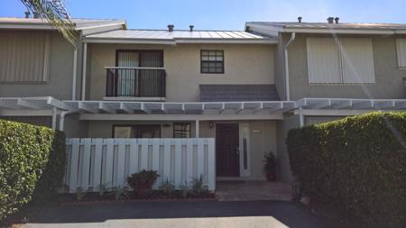 718 NE 12th