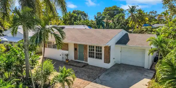 1000 N 17th Ave