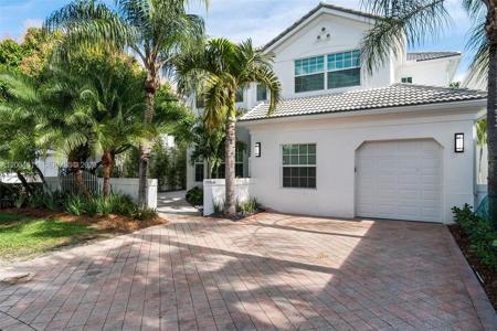 19941 NE 36th Pl