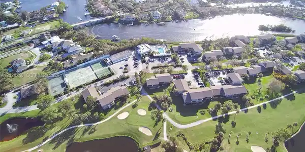 Image 2: Built along the Loxahatchee River