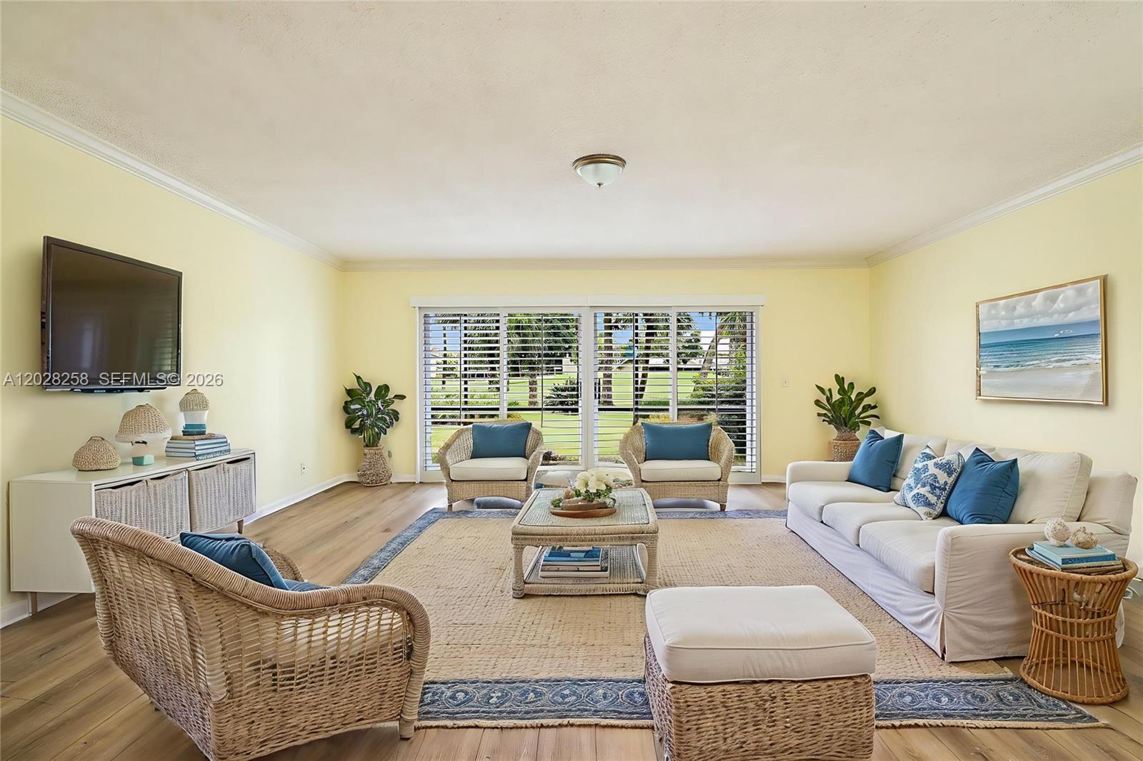 Image 3: Bight an cheery, recently painted, Plantation Shutters on all windows & sliders