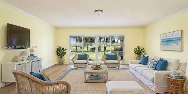 Image 3: Bight an cheery, recently painted, Plantation Shutters on all windows & sliders