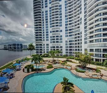 19195 Mystic Pointe Dr Unit 2309