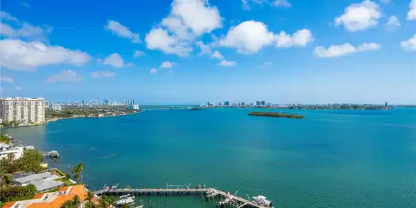 4000 Towerside Ter