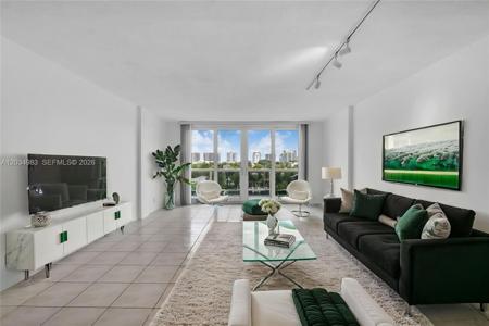 9381 E Bay Harbor Dr