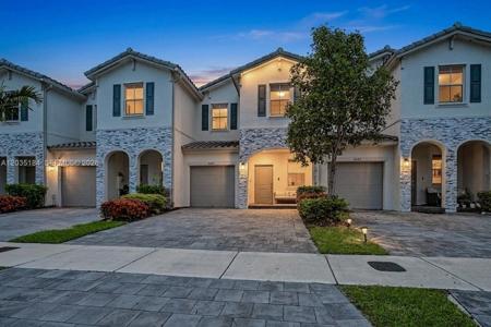 2644 SE 13th St
