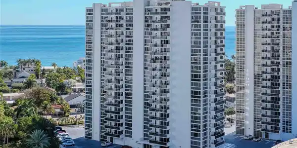 2715 N Ocean