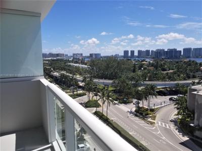 19201 Collins Ave Unit 933