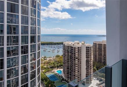 2831 S Bayshore Dr