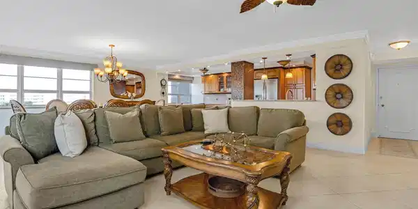 133 N Pompano Beach