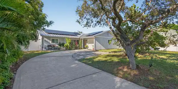 5095 SE Manatee
