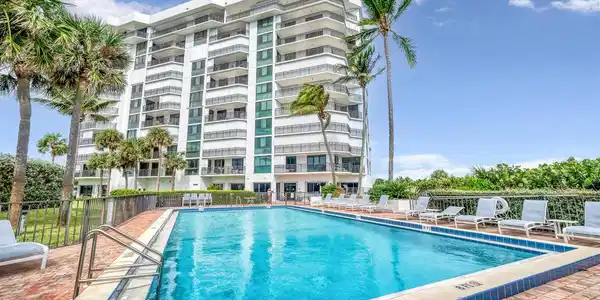 2800 N Highway A1a