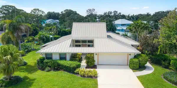 1904 NW 22nd