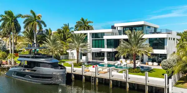 Image 2: Bring the yacht home: 120 Feet of protected, no-bridge dockage.