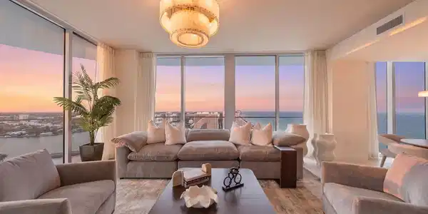 151 N Seabreeze