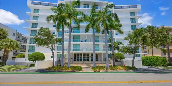 9400 W Bay Harbor Dr