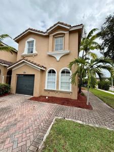 2462 SE 15th Ct