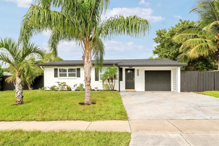7309 SE Hobe