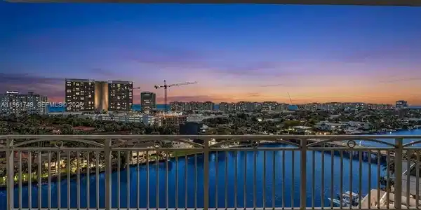 Image 4: Breath taking view