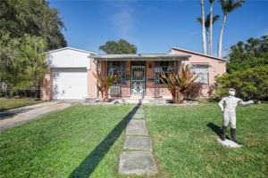1025 NE 82nd St