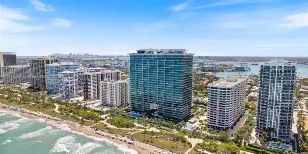10203 Collins Ave
