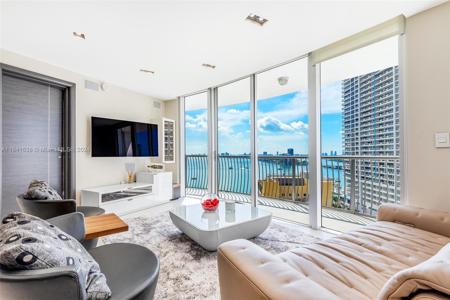 1750 N Bayshore Dr