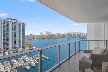 17111 Biscayne Blvd