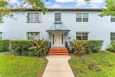 5685 SW 80th St