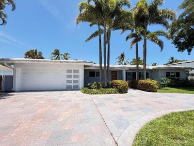 2701 NE 27th