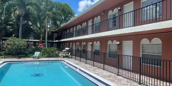 1405 Miami Rd