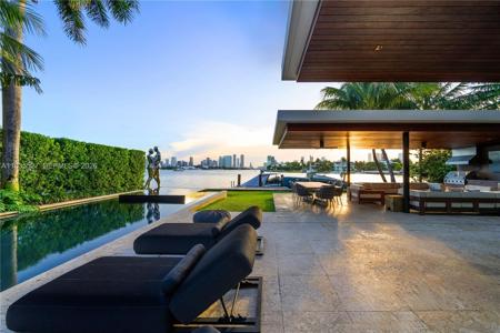 126 W San Marino Dr