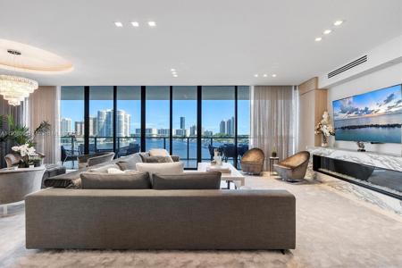 5500 Island Estates Dr