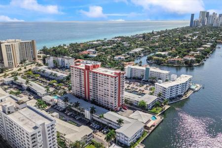 3161 S Ocean