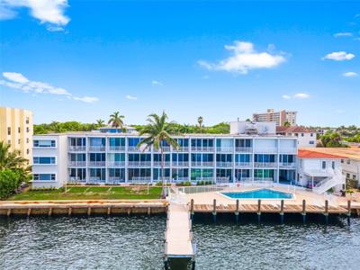 2508 Bay