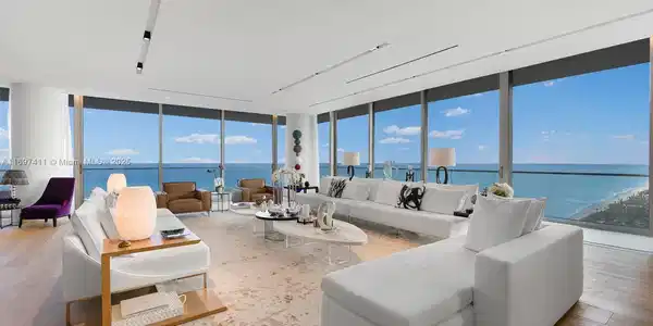 10201 Collins Ave