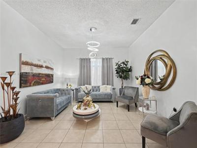 522 NE 20th Ave
