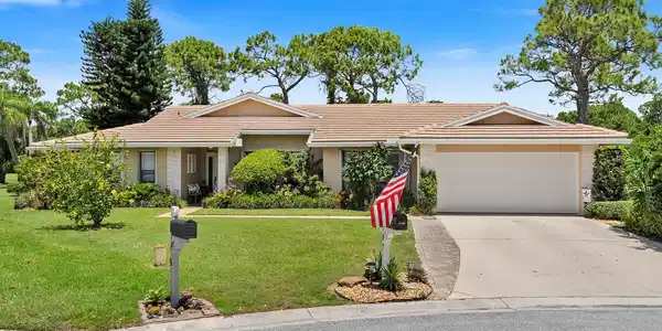 4197 SW Heronwood