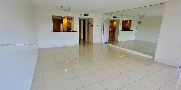3000 E Sunrise Blvd. Unit 4D