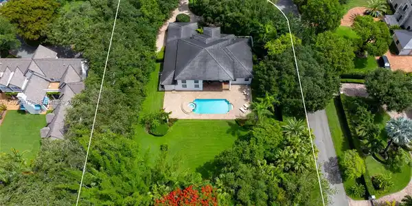 6020 W Suburban Dr