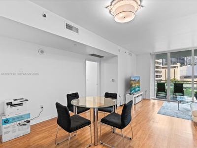 950 Brickell Bay Dr