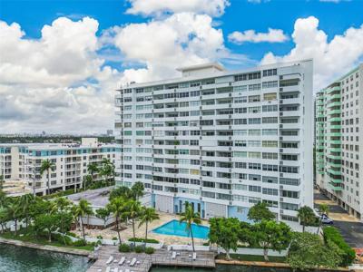 3 Island Ave