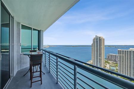 335 S Biscayne Blvd
