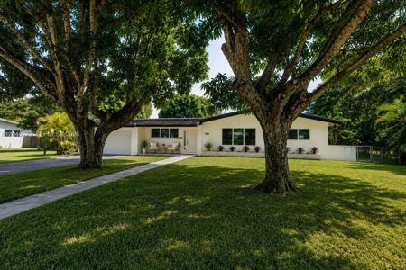 8265 SW 149th Dr