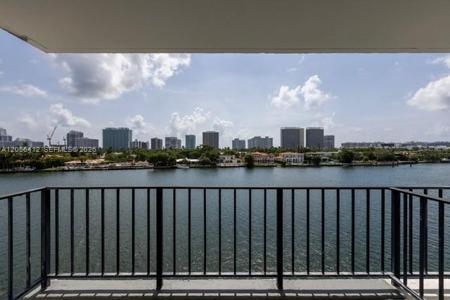 10101 E Bay Harbor Dr