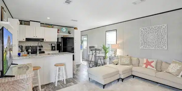 315 NE Cardinal Lane Unit Lot L25