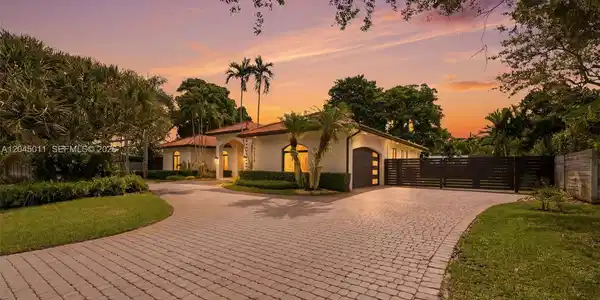 16615 SW 82nd Ct
